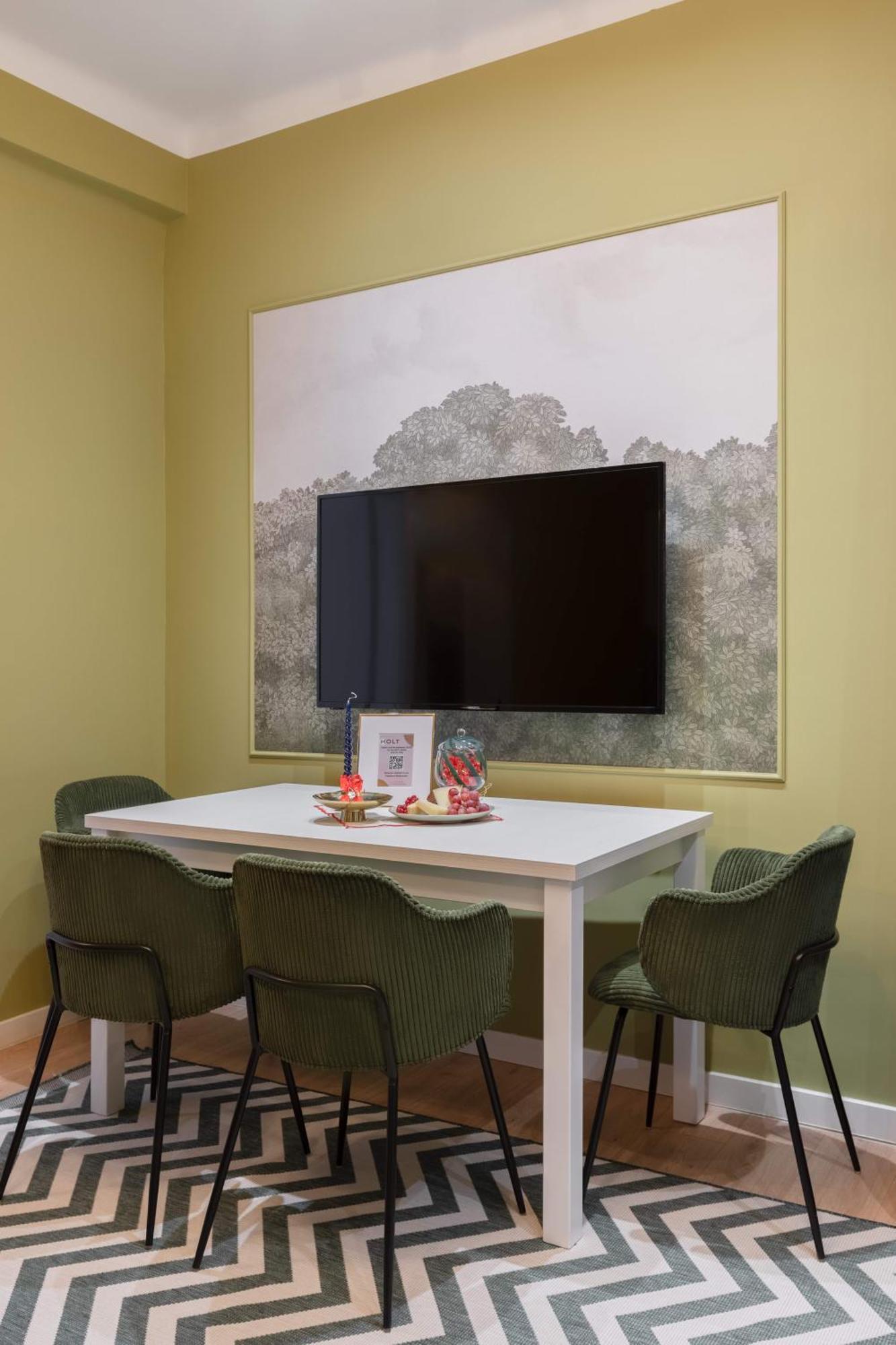 Apartamento Holt - Out Of The Woods Bucarest Exterior foto